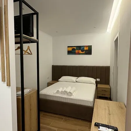 Bizant 3* Permet